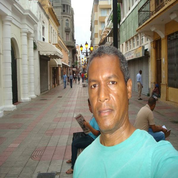 Naci en el suelo Ra