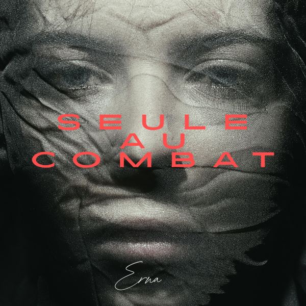 Seule au combat